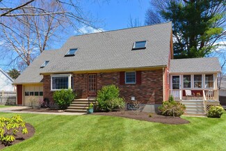 8 Colby Ave, Framingham, MA 01701