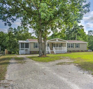228 Creek Bank Dr, New Bern, NC 28560
