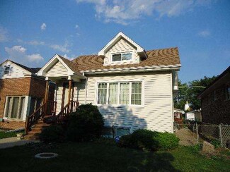 2643 Elm St, River Grove, IL 60171