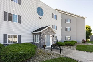1204 Landrush Way, Baldwinsville, NY 13027