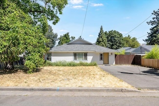 2969 Barbara St, Ashland, OR 97520