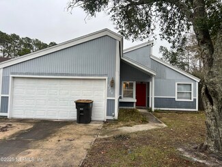 8319 Chason Rd E, Jacksonville, FL 32244