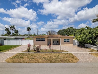 104 N 31st Ct, Hollywood, FL 33021