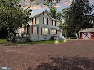 18 Paducah Rd, Mount Holly, NJ 08060