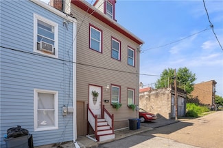 841 Blossom Way, Pittsburgh, PA 15212