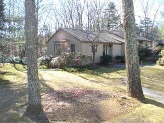 351 Hemlock Cir, Lincoln, MA 01773