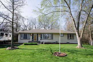 811 Hardy St, Knob Noster, MO 65336
