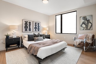 100 Lincoln St Unit 306, Boston, MA 02135