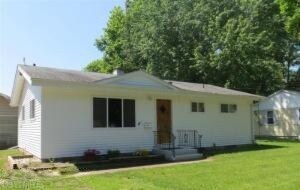 317 6th Ave, Three Rivers, MI 49093