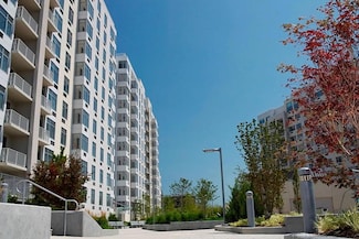 40-28 College Point Blvd Unit 1203, Flushing, NY 11354