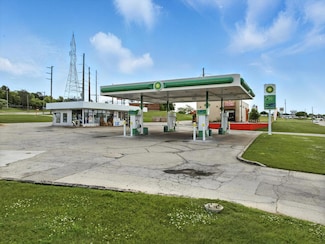 2115 Main St, Green Bay, WI 54302