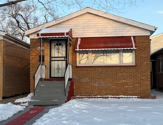 4625 S Laramie Ave, Chicago, IL 60638