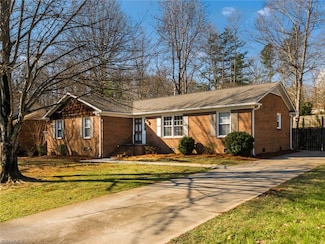3 Pall Mall Place, Greensboro, NC 27455