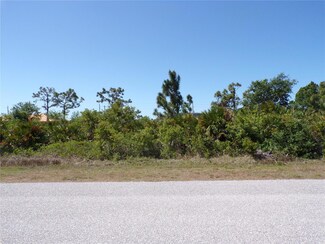 13465 Boatbill Ln, South Gulf Cove, FL 33981