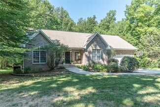 2254 Millbrook Dr, Haw River, NC 27258