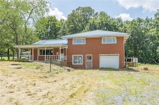 106 Morris Rd, Petrolia, PA 16050