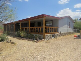 33455 S Mac To Trail, Black Canyon City, AZ 85324