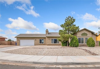 22132 Esaws Rd, Apple Valley, CA 92307