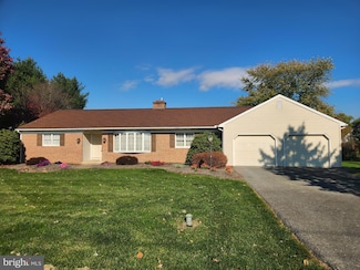 1365 Stevens St, Manheim, PA 17545
