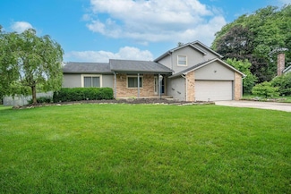 3741 Rochfort Bridge Dr, Columbus, OH 43221