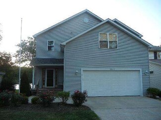 23818 N Lakeside Dr, Lake Zurich, IL 60047
