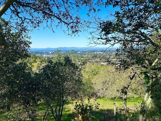 3494 Holland Dr, Santa Rosa, CA 95404