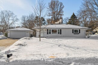 704 10th St NW, Buffalo, MN 55313
