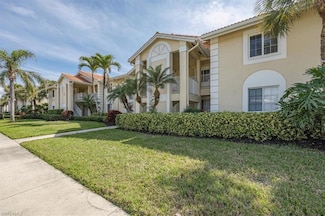 7754 Emerald Cir Unit 203, Naples, FL 34109