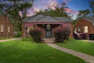 18697 Sunderland Rd, Detroit, MI 48219