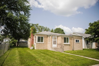 108 W 6th St, Morris, MN 56267
