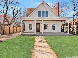 1513 Jefferson St, Kerrville, TX 78028