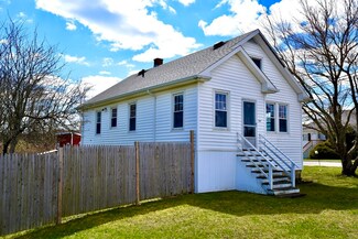 243 Huttleston Ave, Fairhaven, MA 02719