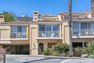 5005 Cliff Dr Unit 2, Capitola, CA 95010
