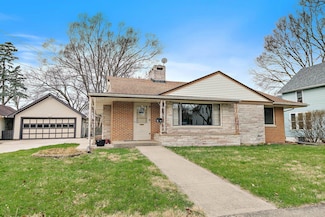 807 S Main St, Belvidere, IL 61008