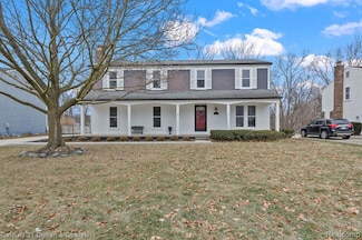 19760 Scenic Harbour Dr, Northville, MI 48167