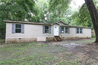 1030 Jasmine Ln, Ville Platte, LA 70586