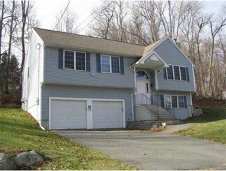 29 Lake Sargent Dr, Leicester, MA 01524