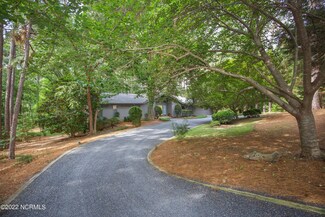 44 Sandpiper Dr, Whispering Pines, NC 28327
