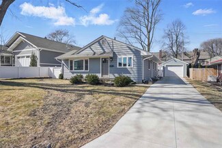 31 Leamer Ct, Iowa City, IA 52246