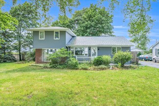 606 S Main St, Rankin, IL 60960