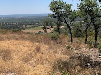 21 Southview Ct, Kingsland, TX 78639