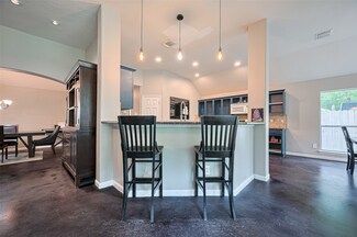 210 N Wimberly Way, Conroe, TX 77385