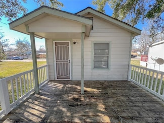 1600 Ash St, Baytown, TX 77520