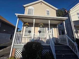 8 Highland Ave, Montville, NJ 07045