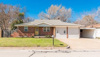 217 Anderson Dr, Hurst, TX 76053