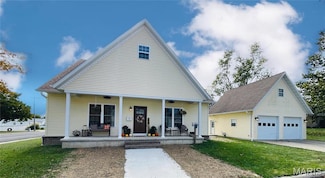 118 W Belleville St, Nashville, IL 62263