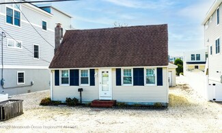 18 E 20th St, Long Beach Township, NJ 08008
