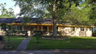 3766 River Pine Dr, Moss Point, MS 39563