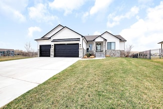 1107 W Lakeway Ct, Andover, KS 67002