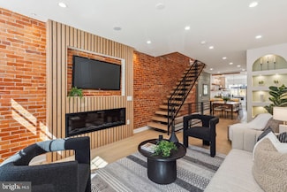 861 Moyer St, Philadelphia, PA 19125